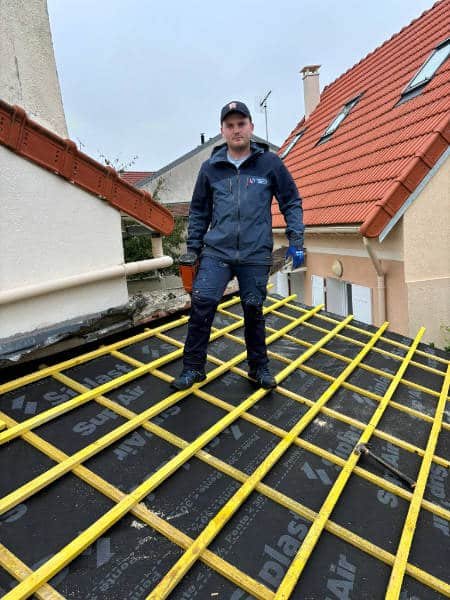 Une photo de M Simonard spécialiste de la recherche de fuites dans le Val de Marne